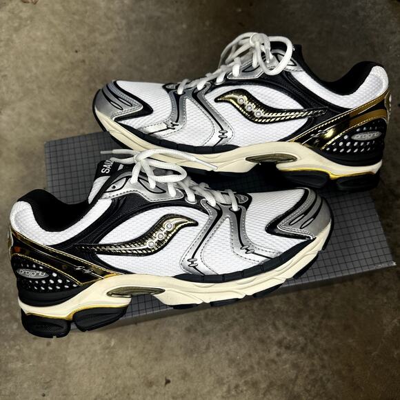 Saucony Other - Saucony Progrid Triumph 4